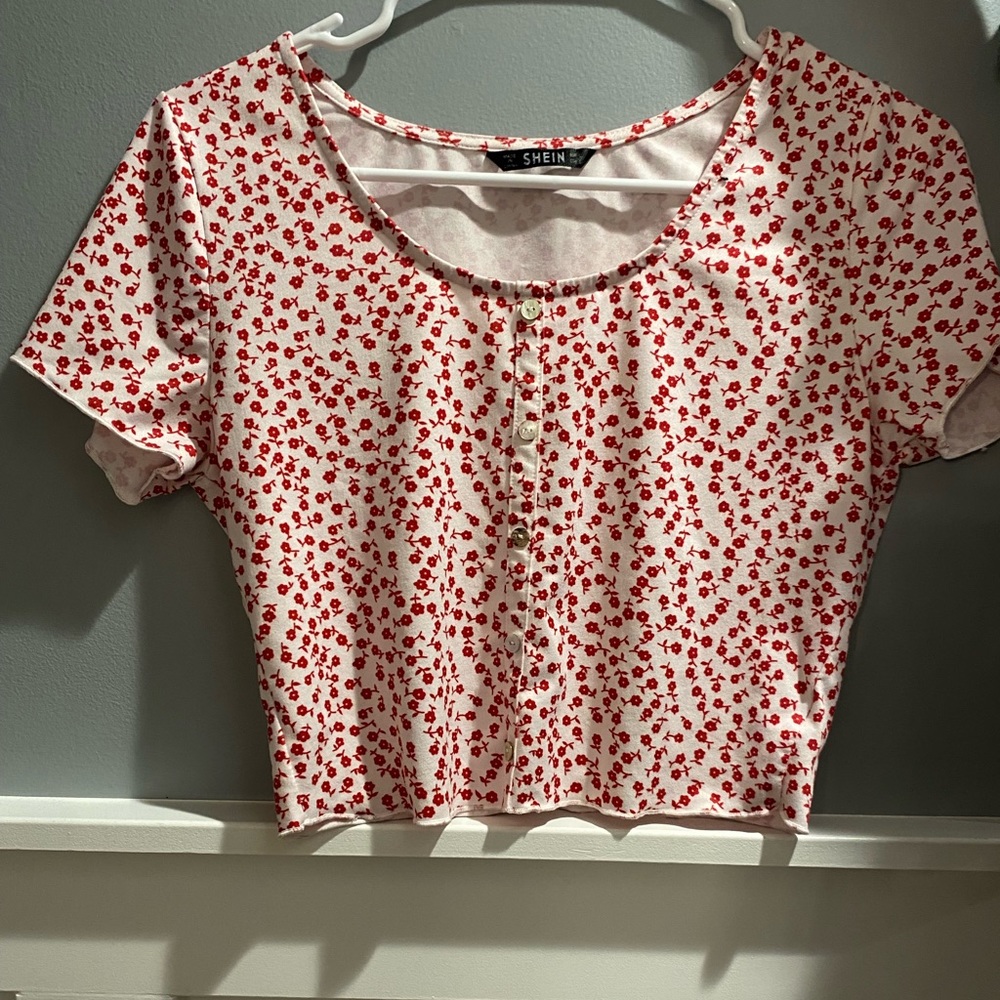 SHEIN RED FLOWER TOP SMALL